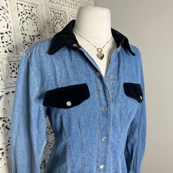 Vtg Scarlett Medium Wash Long Sleeve Button Up Dress With Black Velour Details - Picture 2 of 9